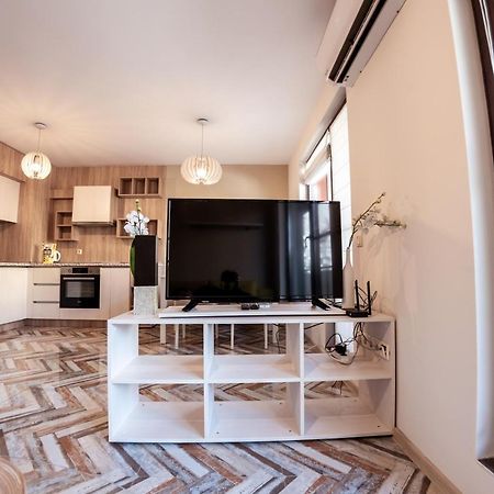 Bright 1Bdr Apartment With A Balcony Sofia Exterior foto